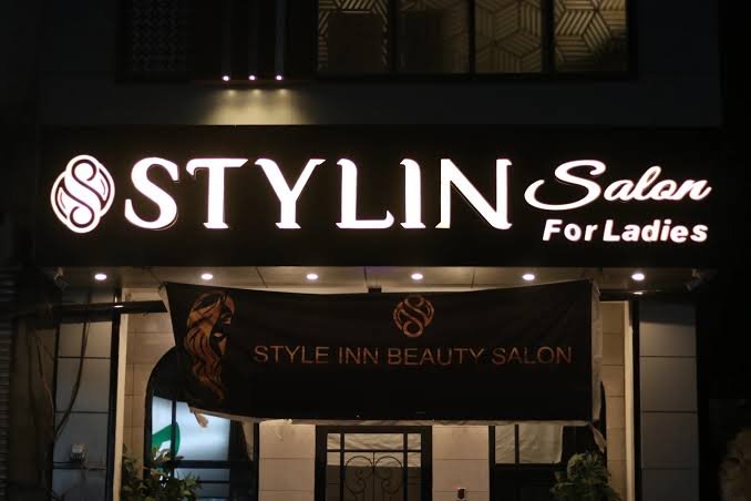 STYLIN Salon